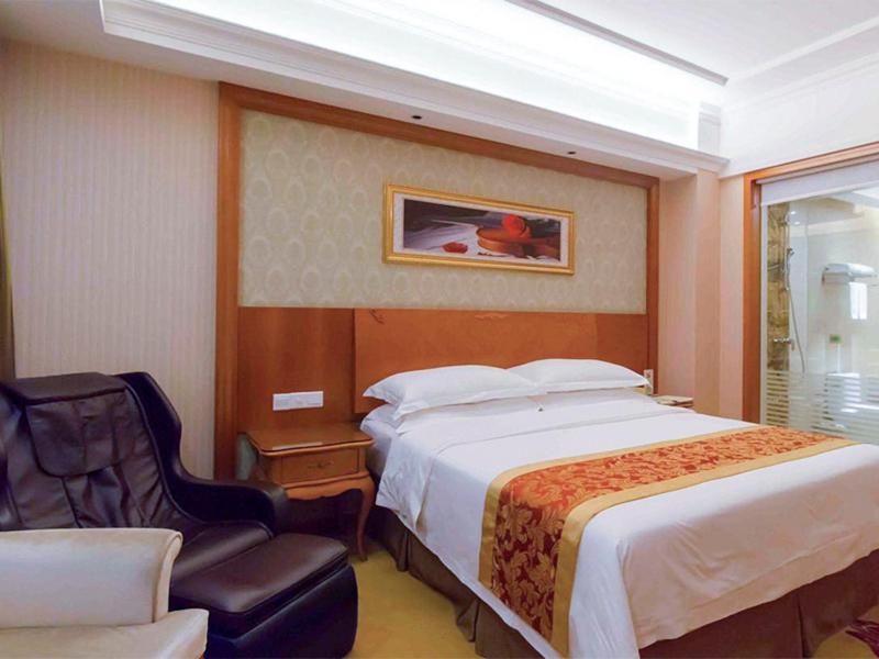 Vienna Hotel Chaoyang High-Speed Train Station Shantou Buitenkant foto