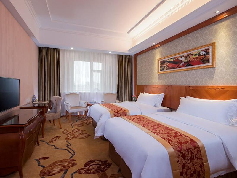 Vienna Hotel Chaoyang High-Speed Train Station Shantou Buitenkant foto